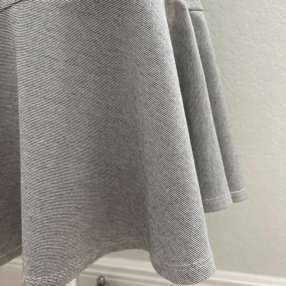 THEORY Eseential Flare ‘Fixture Ponte Stripe’ Dress - Picture 12 of 14